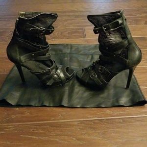 Guess leather and net boot shoes